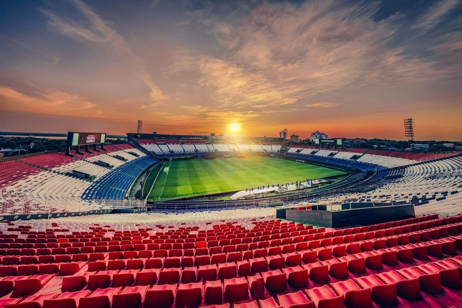 ESTADIO UENO DEFENSORES DEL CHACO